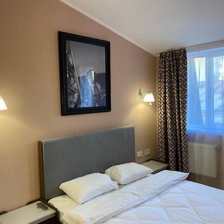 Kyiv Central Apart Hotel Bagian luar foto