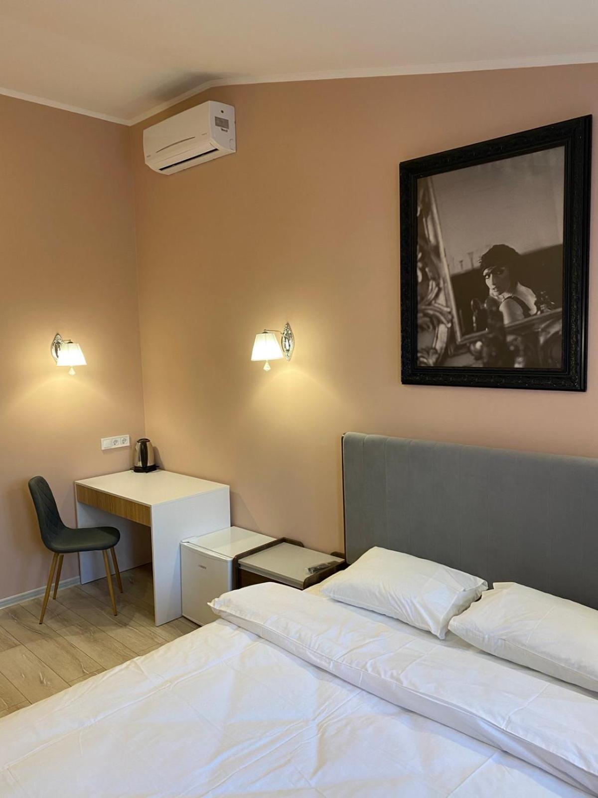 Kyiv Central Apart Hotel Bagian luar foto